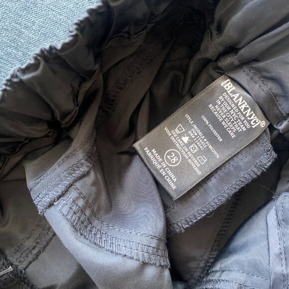 NWT Blank NYC Nylon Cargo Joggers, Black, Size 28 - Picture 11 of 13